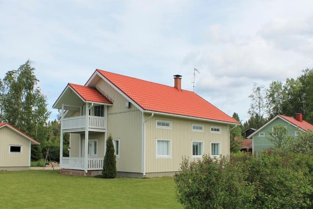 Albertiina Kurikka Esterno foto